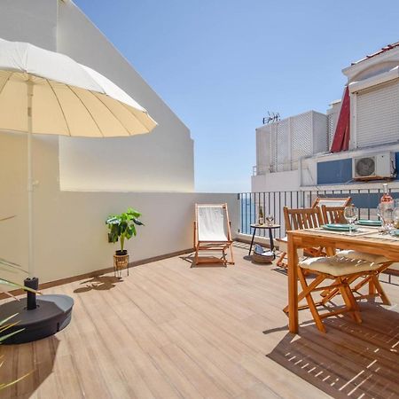 Central & Stylish 2 Bedroom Apartment W/ Balcony Cascaes Exterior foto