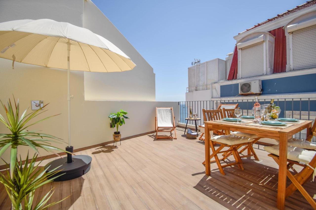 Central & Stylish 2 Bedroom Apartment W/ Balcony Cascaes Exterior foto