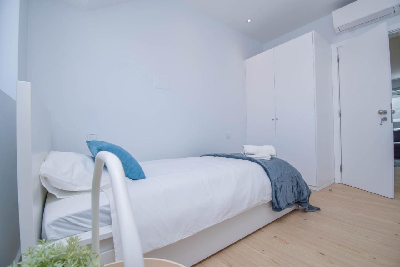 Central & Stylish 2 Bedroom Apartment W/ Balcony Cascaes Exterior foto
