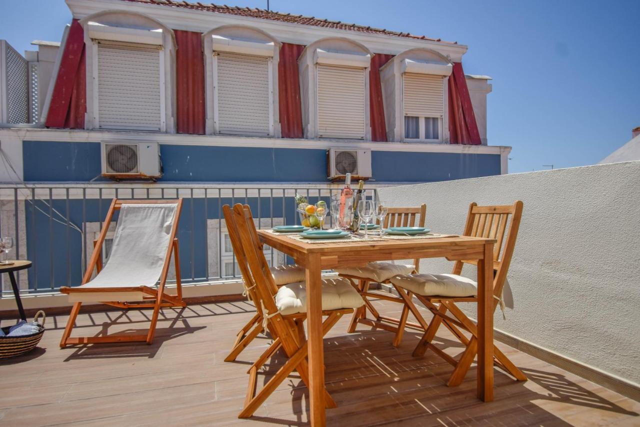 Central & Stylish 2 Bedroom Apartment W/ Balcony Cascaes Exterior foto