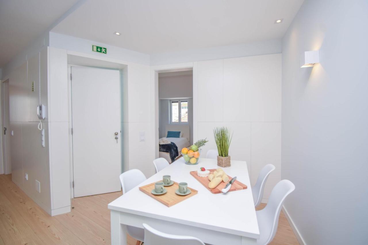 Central & Stylish 2 Bedroom Apartment W/ Balcony Cascaes Exterior foto